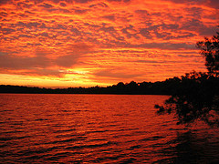 Nubes rojas del atardecer